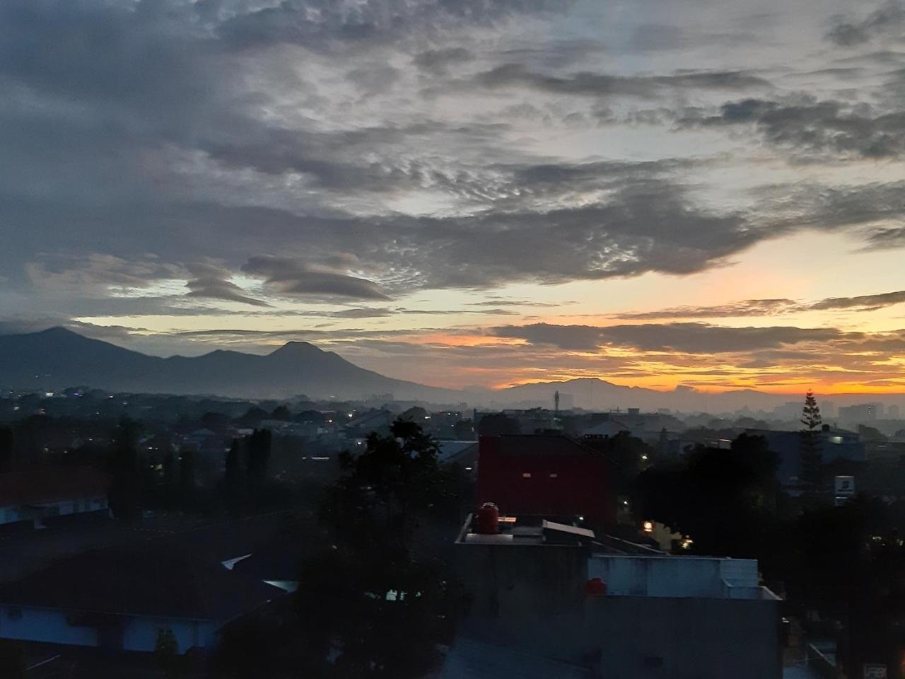 Temmu Co-Living Hostel Bandung Luaran gambar