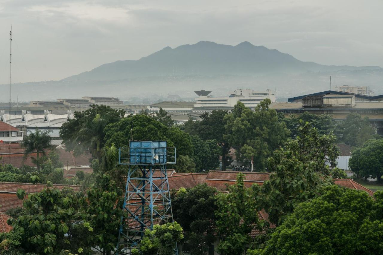 Temmu Co-Living Hostel Bandung Luaran gambar
